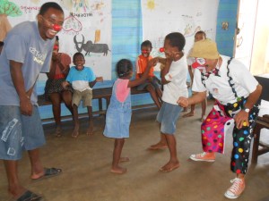 Elisée and Jiji entertaining Orchidee Vanille